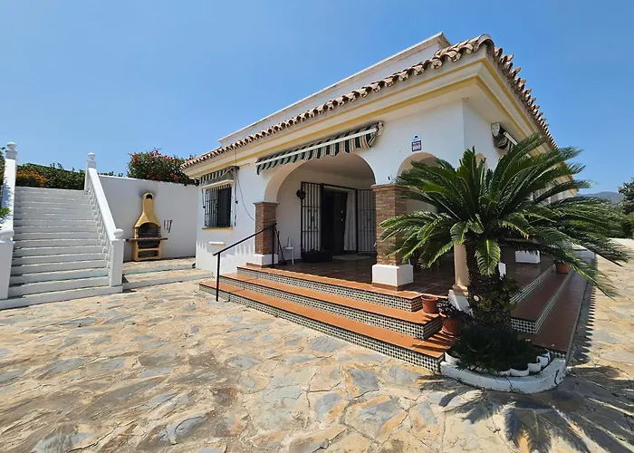 Hermana Del Sol By Lica Estepona