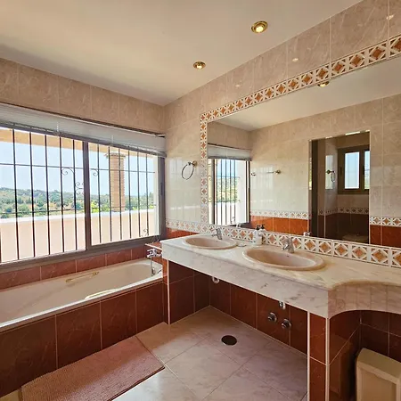 Hermana Del Sol By Lica Estepona