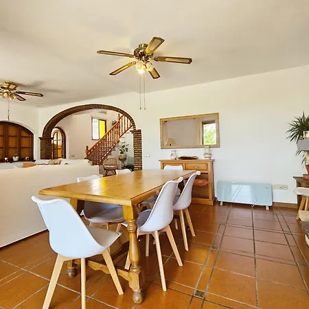 Hermana Del Sol By Lica * Estepona